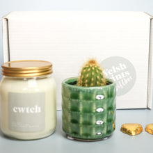 Load image into Gallery viewer, Welsh Gift Box