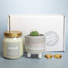 Load image into Gallery viewer, Welsh Gift Box